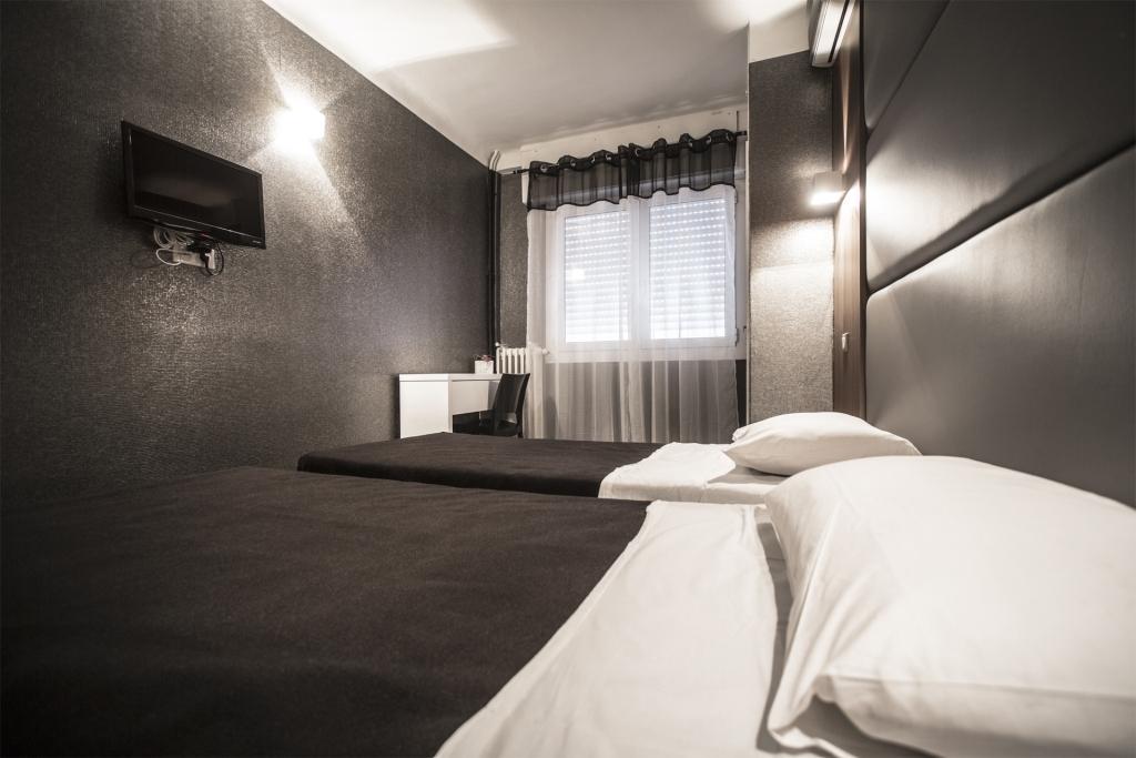 Hotel Schtak Cannes Bagian luar foto
