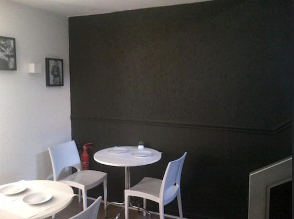 Hotel Schtak Cannes Bagian luar foto