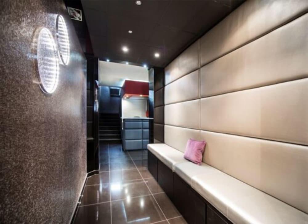 Hotel Schtak Cannes Bagian luar foto